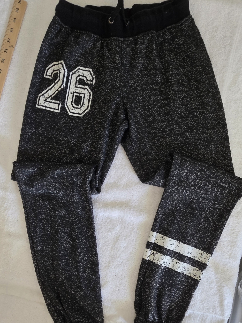 Bobbie Brooks Women’s Marled Jogger Pants Black White Heather Knit